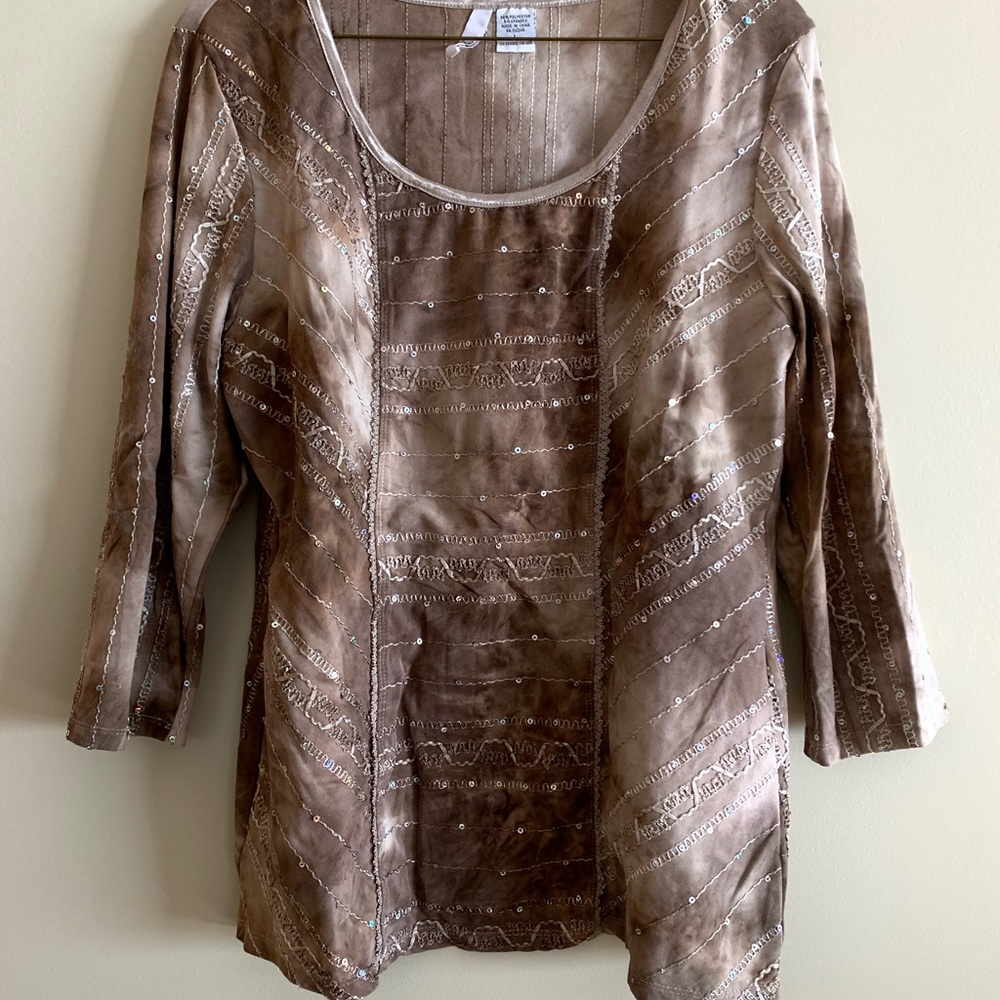 Pullover shirt